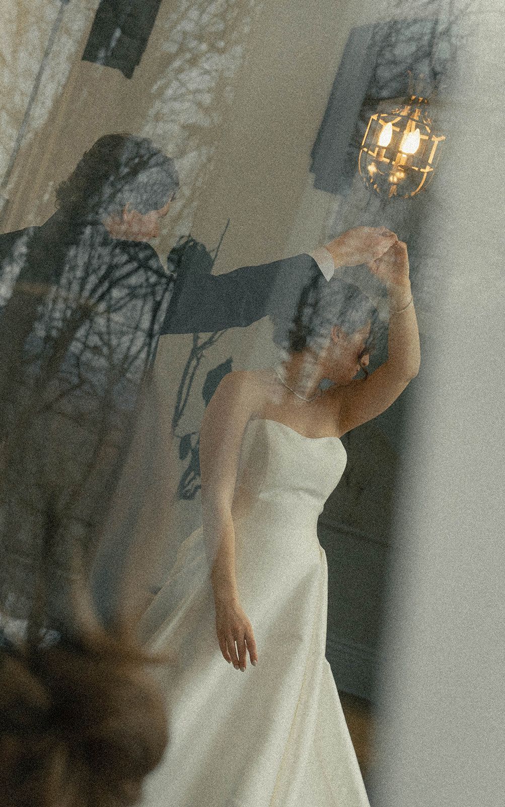 Harpist at Manoir Maplewood