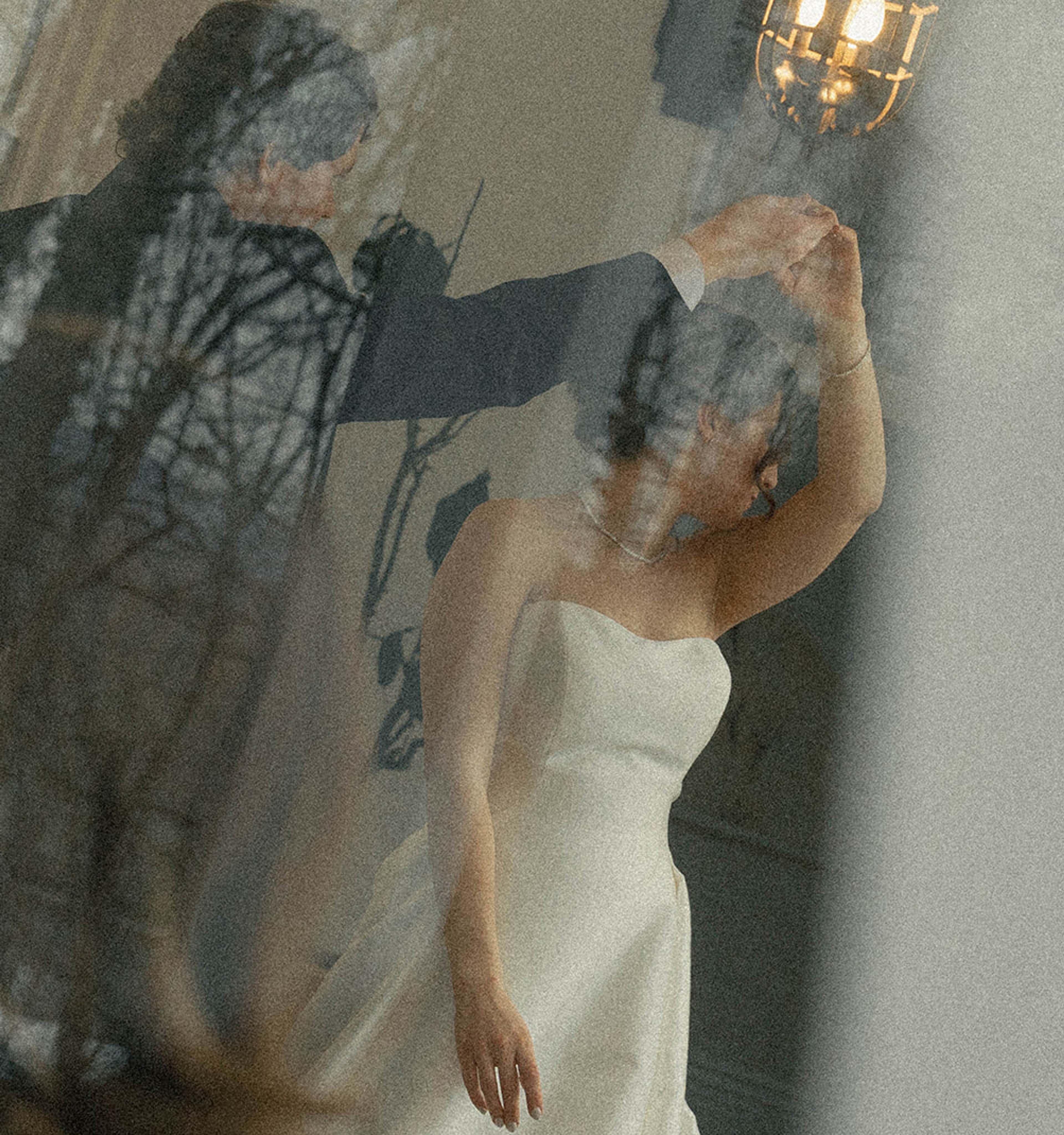 Harpist at Manoir Maplewood