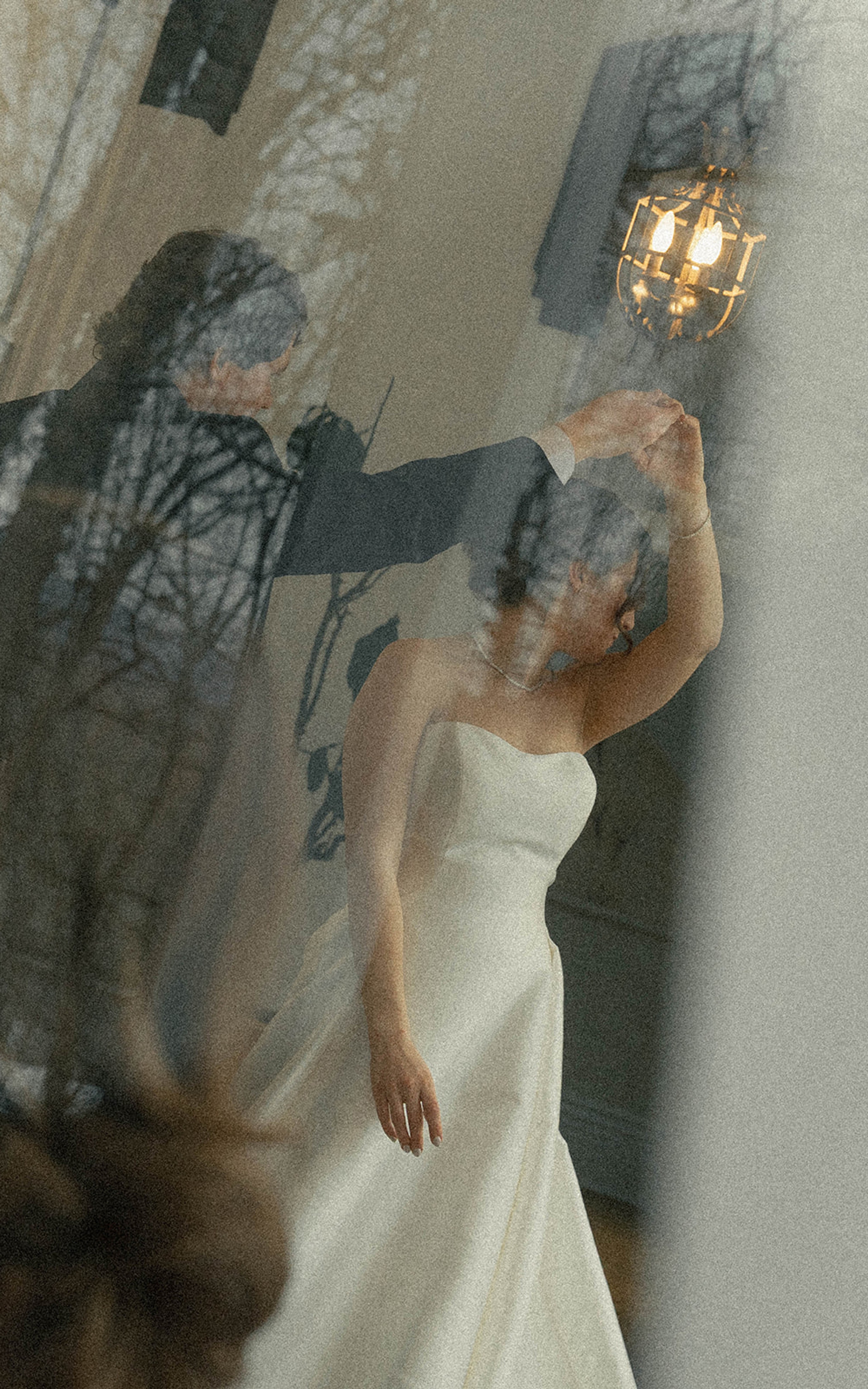 Harpist at Manoir Maplewood
