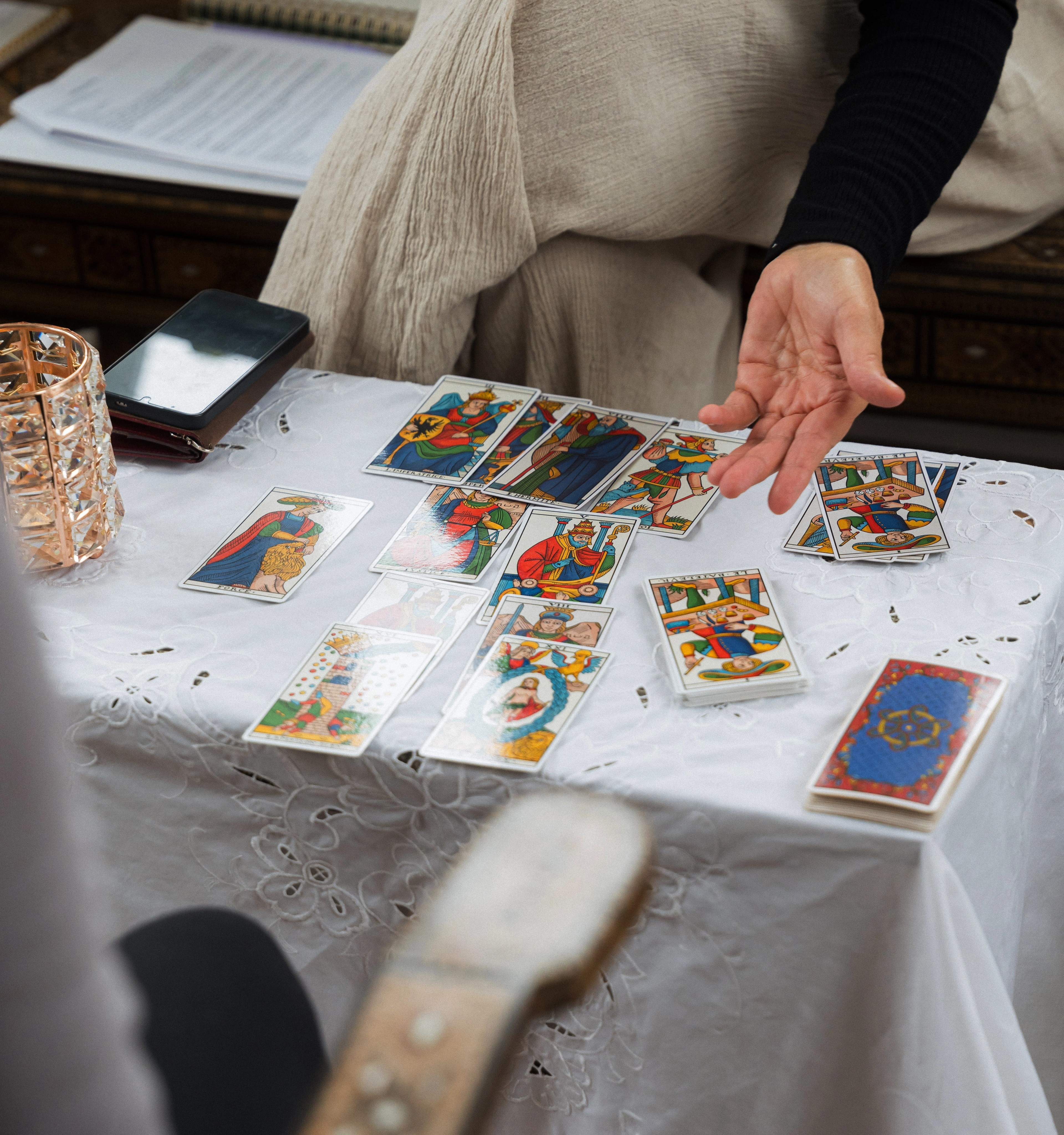 drawing tarot cards