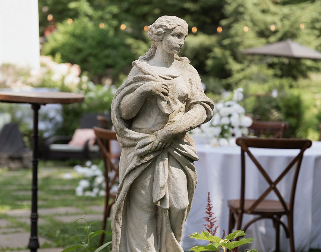 Manoir Maplewood jardins statue