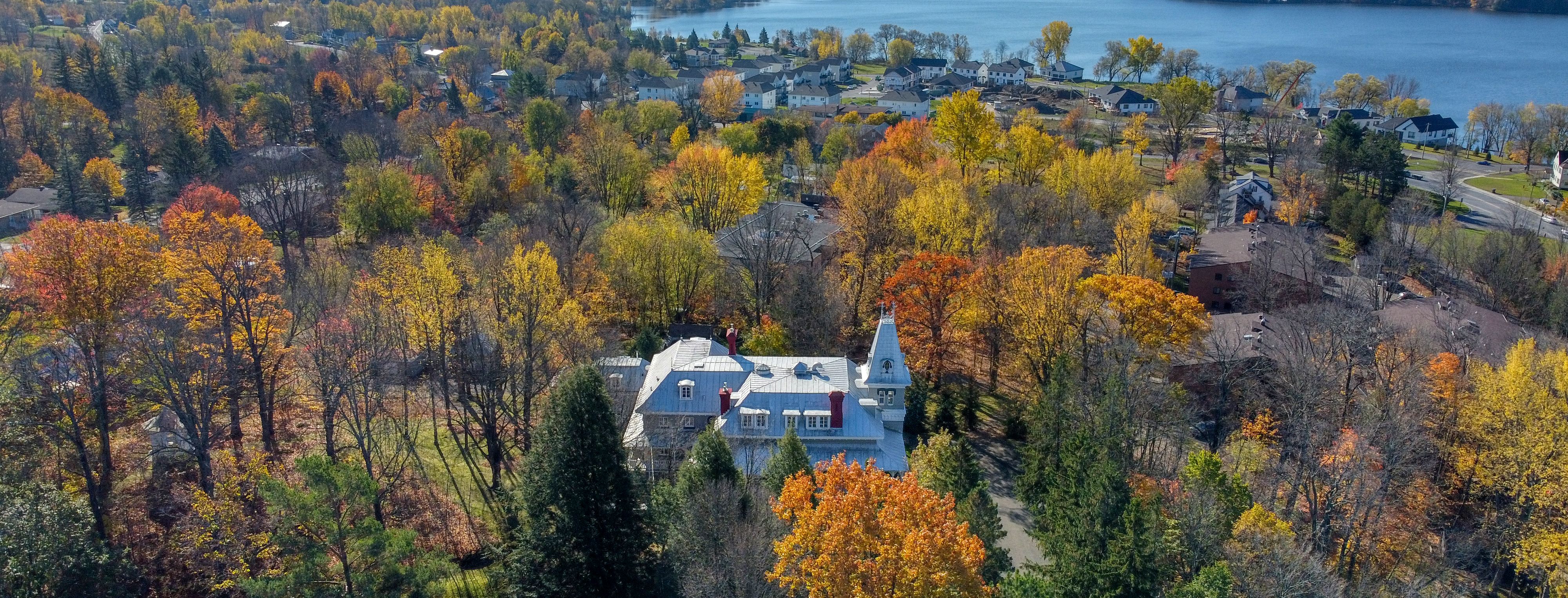 Manoir Maplewood environs