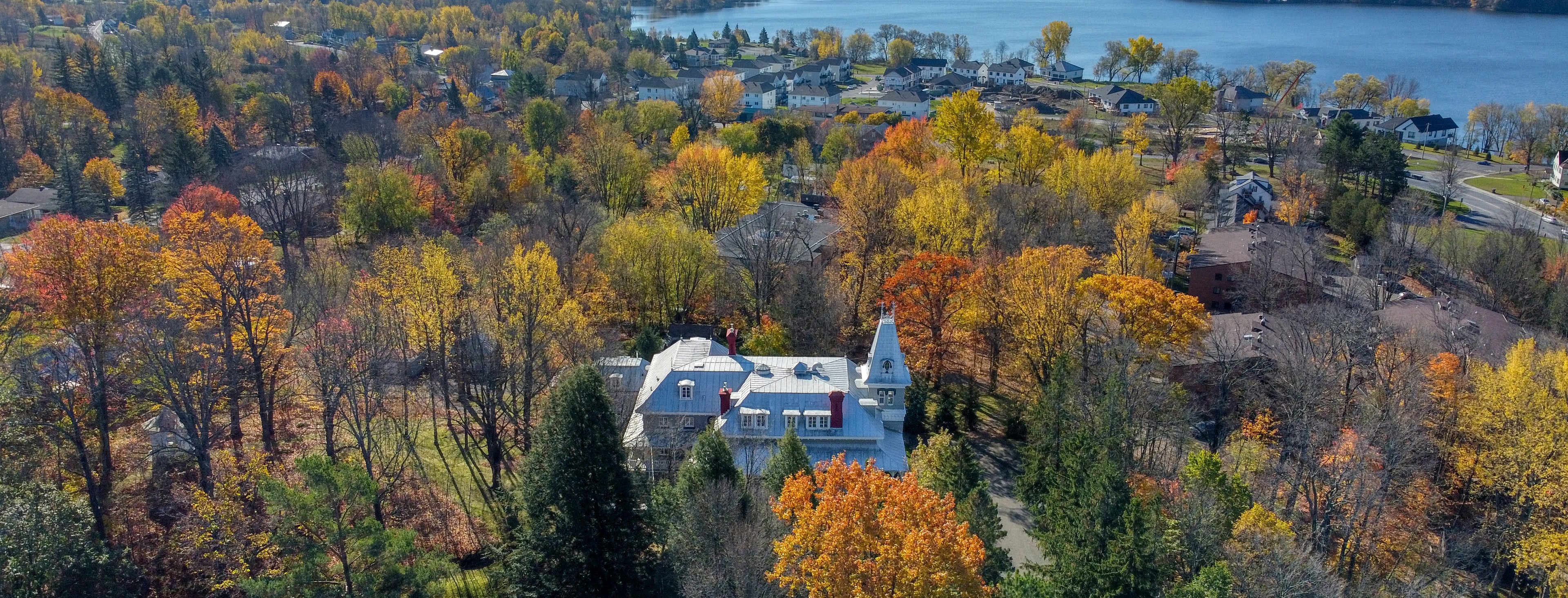 Manoir Maplewood environs