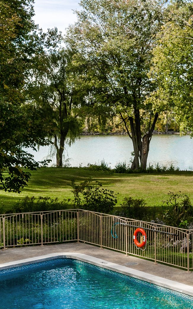 Manor grounds