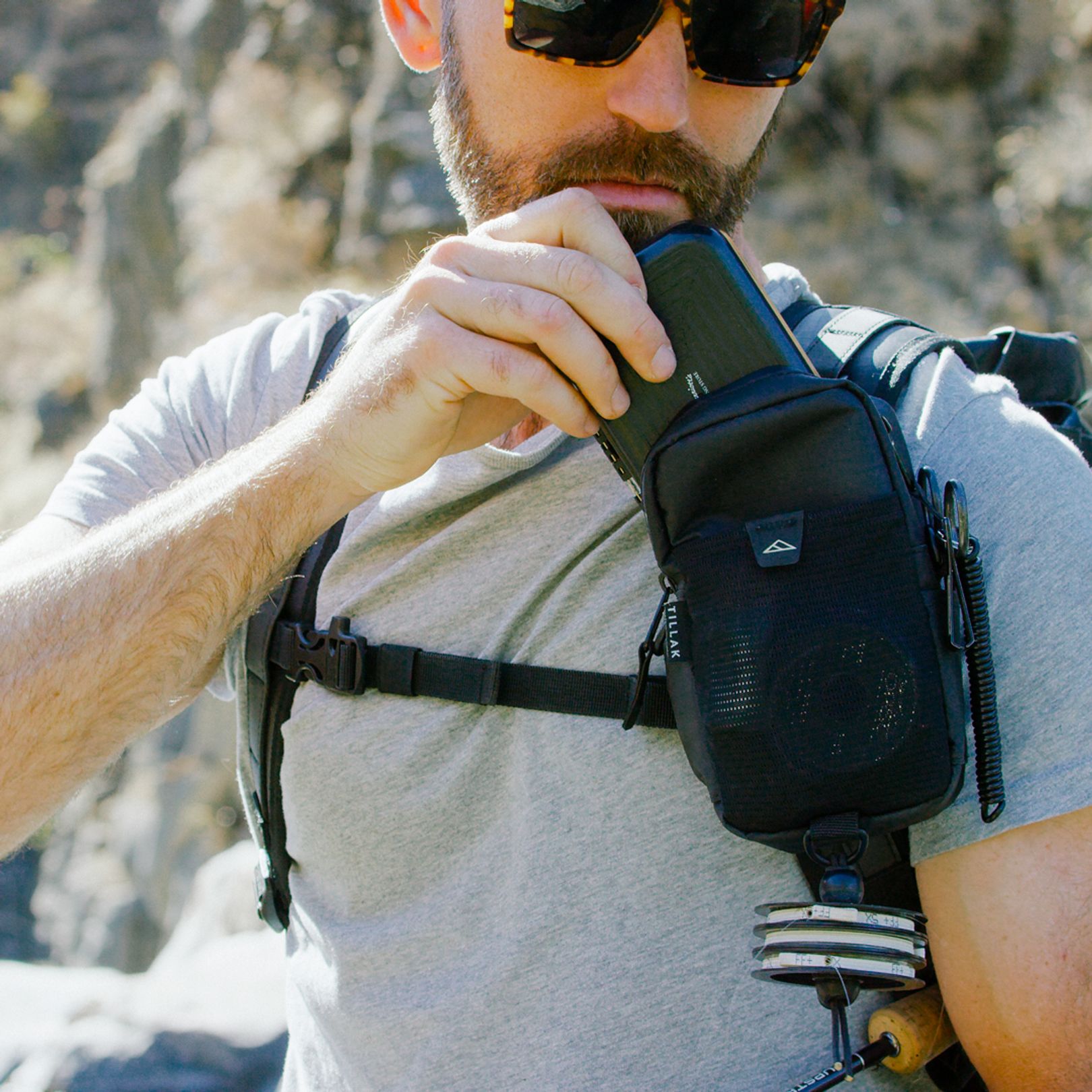 Tillak Siletz Shoulder Pouch