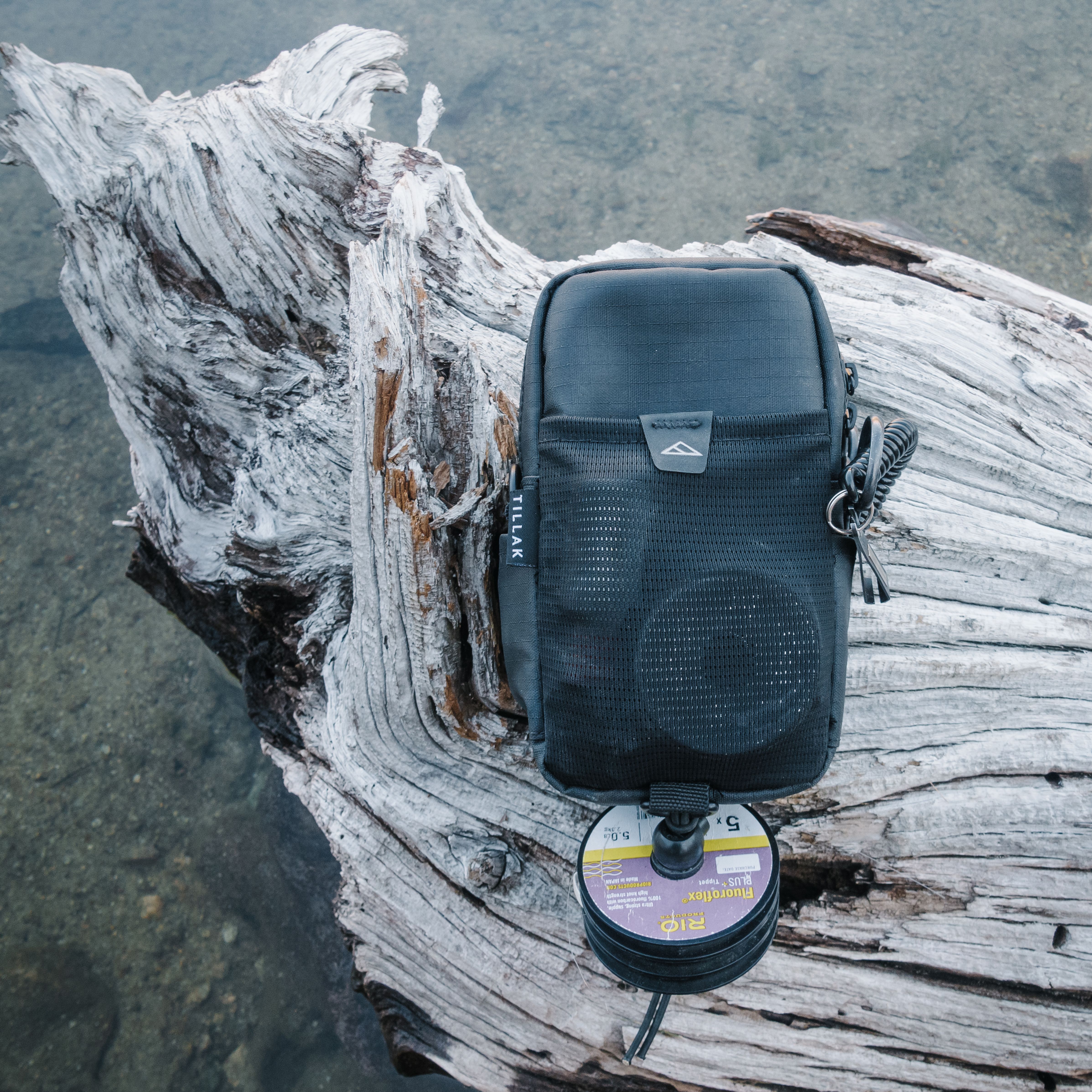 Tillak Siletz Shoulder Pouch