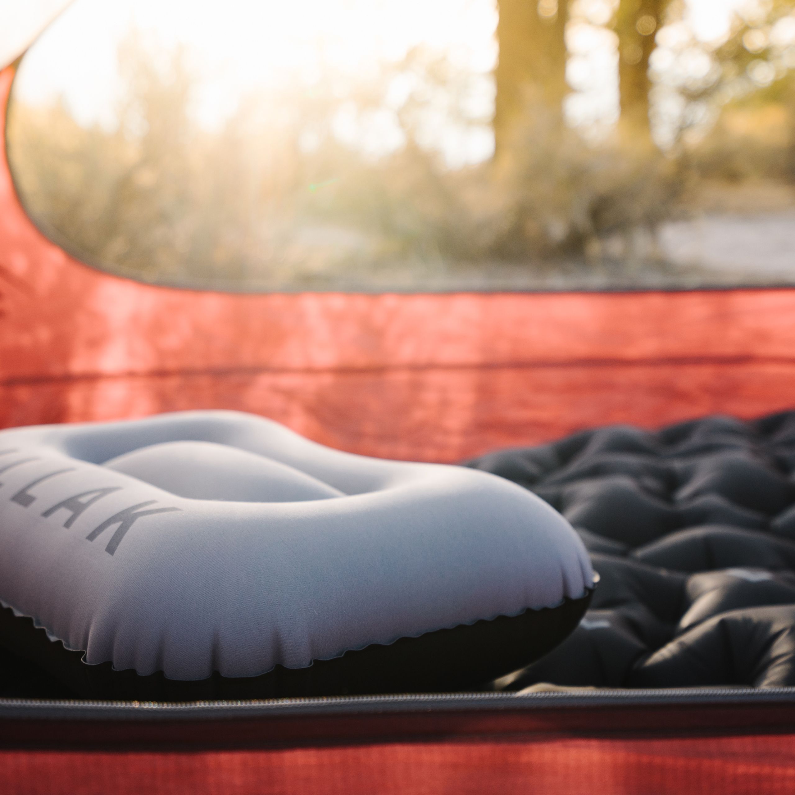 Tillak Bubo Inflatable Pillow