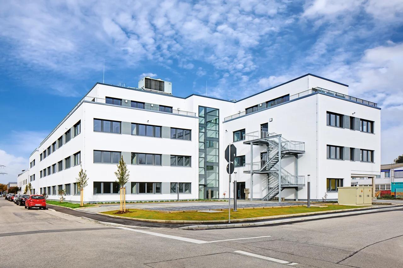 Bürogebäude Neusäß — Gewerbebau in Holzbauweise