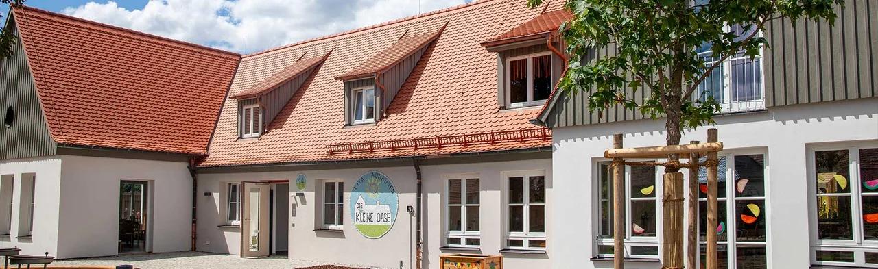 Eingeschossiger Gemeinschaftsbau — Kindergarten Auhausen