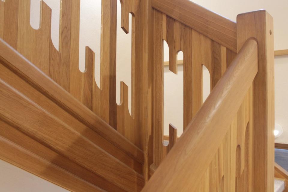 Hotel Feuchtwangen — Holztreppe im Hotel