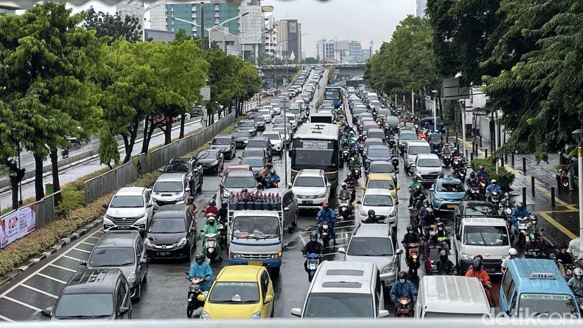 Jumlah Pemudik 2025 Diprediksi Turun Dalam Dibanding Tahun Lalu, Ada Apa?