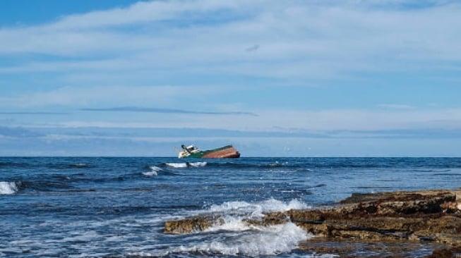 Kapal Wisata dari Pulau Tikus ke Kota Bengkulu Karam, 7 Orang Meninggal Dunia