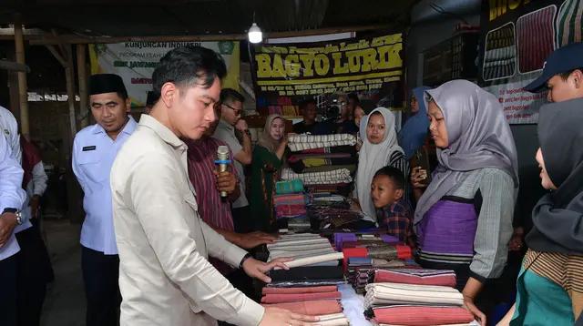 Dorong Inovasi Lurik Klaten, Gibran Soroti Pentingnya Desain Kekinian dan Digitalisasi