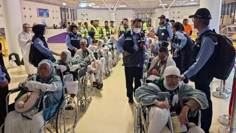 220 Jemaah Haji Terakhir yang Terpisah Rombongan Diberangkatkan dari Madinah ke Makkah