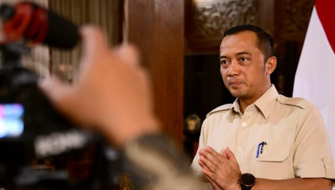 Prabowo menggelar rapat terbatas akhir pekan untuk mempercepat respons dan penanganan bencana besar di Sumatera