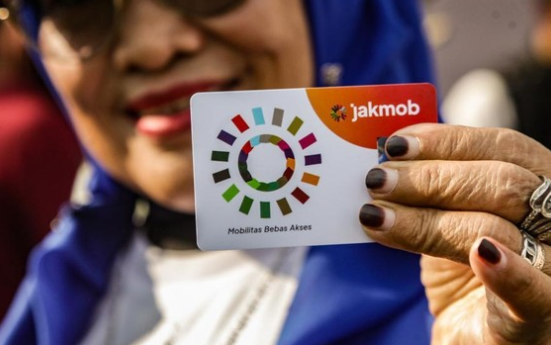Warga Jakarta Ramai-ramai Buat Kartu JakMob untuk Transportasi Umum Gratis