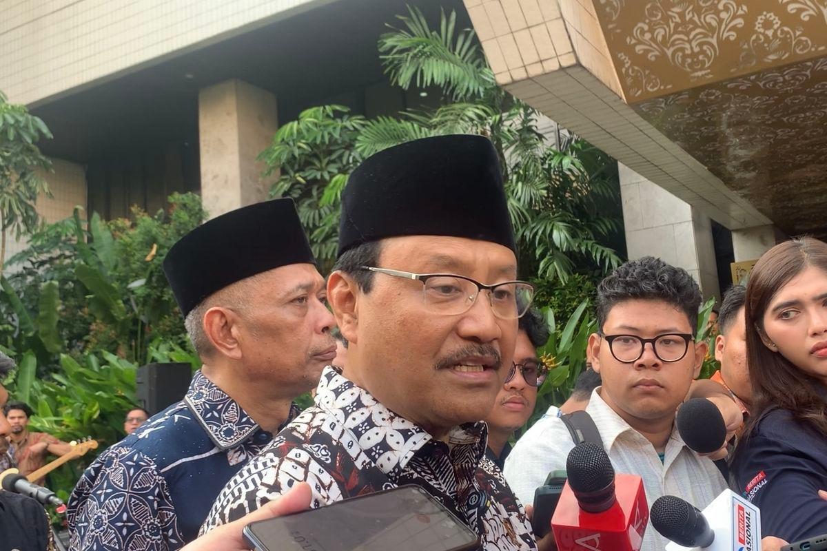 Gus Ipul Ancam Cabut Bansos jika Dipakai untuk Judi "Online"
