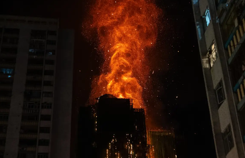 Kebakaran Dahsyat Wang Fuk Court: Apartemen Hong Kong Dilalap Api, Puluhan Korban Tewas