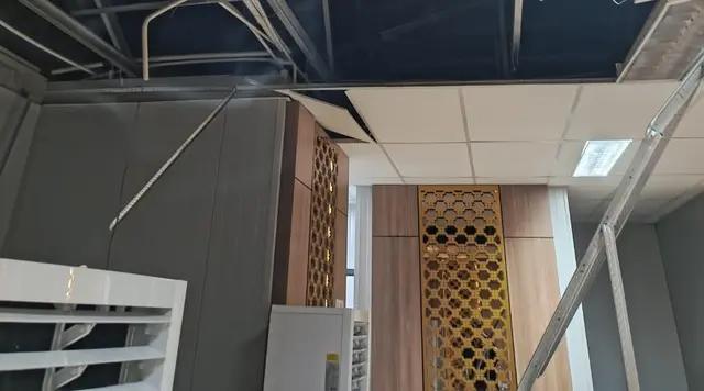 Gempa M6,6 Guncang Nabire, Plafon Bandara Douw Aturure Nabire Runtuh Kaca Berhamburan