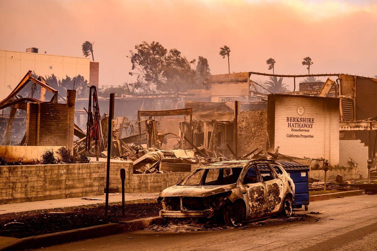 Penyebab Kebakaran Los Angeles 2025: Faktor Alam dan Aktivitas Manusia yang Mempengaruhi
