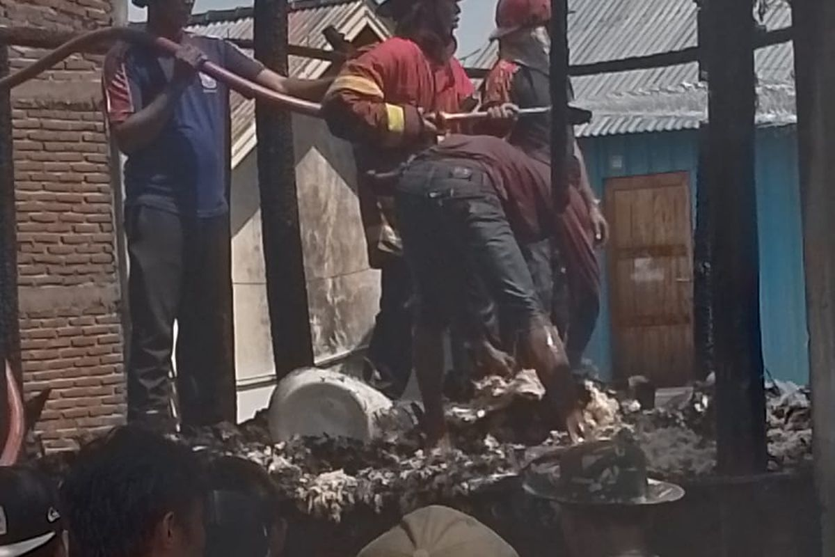 "Rp 30 Juta Hangus dalam Kebakaran Tiga Rumah di Sumbawa – Dampak Tragis Bagi Warga"