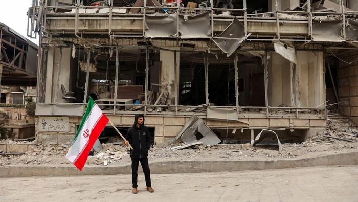 AS Klaim Hantam Hampir 2.000 Target di Iran, Disebut Terbesar Sejak Perang Irak 2003