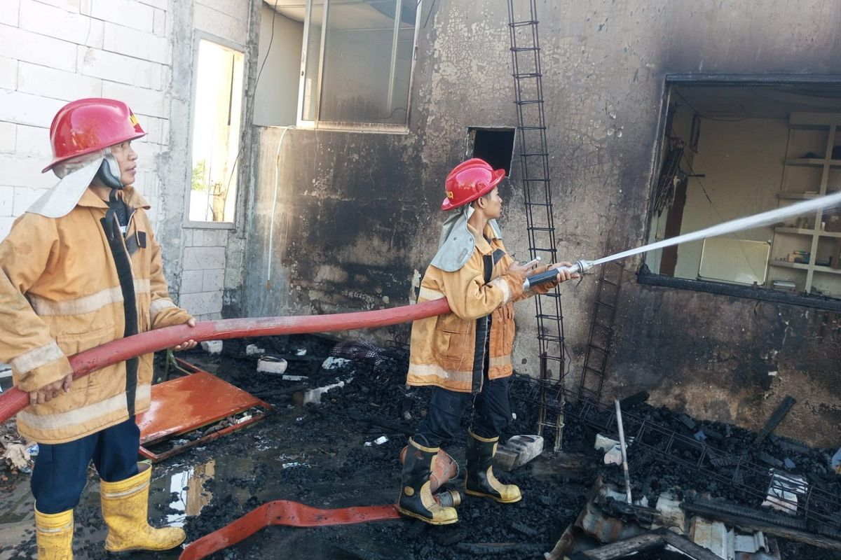 Rumah Baru Ditempati di Pamekasan Ludes Terbakar