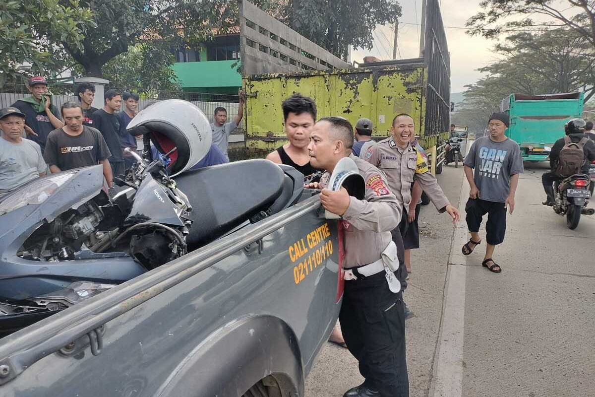Kecelakaan Truk di Cicalengka, Dua Perempuan Meninggal