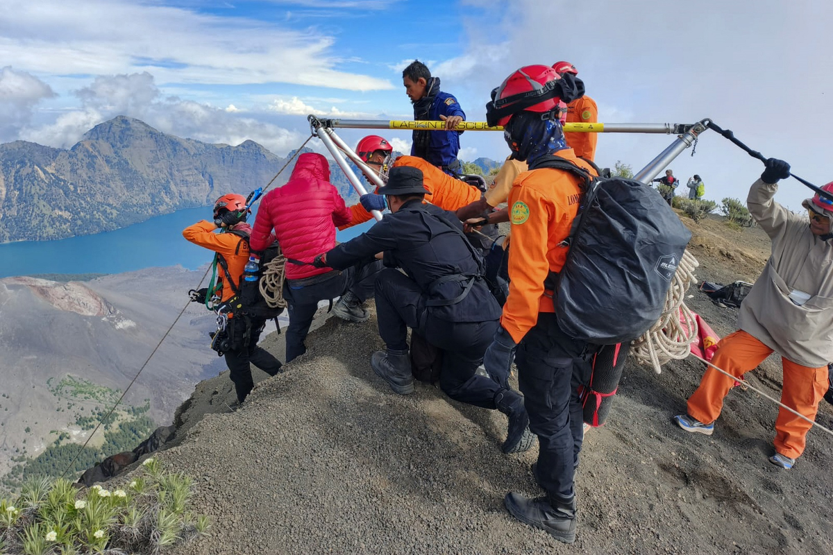 Kasus Juliana Marins di Rinjani, Polisi Periksa Pemandu dan Porter