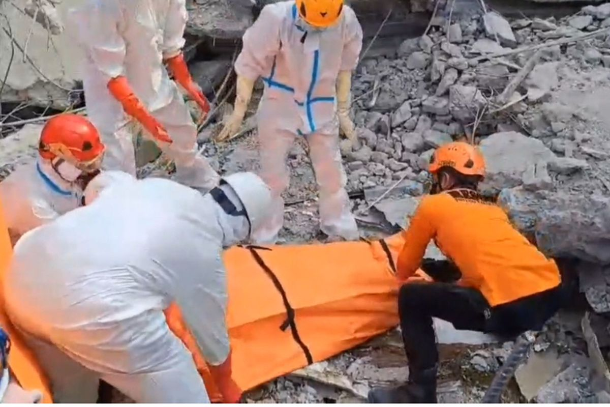 Evakuasi Ponpes Al Khoziny Sidoarjo: 2 Korban Ditemukan di Hari Keenam Pencarian