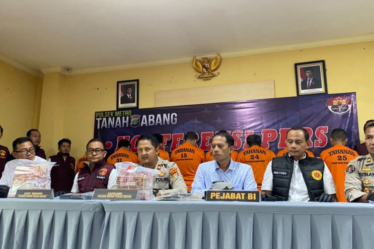 Terungkap! Pabrik Uang Palsu Bogor Bermula dari Tas di KRL