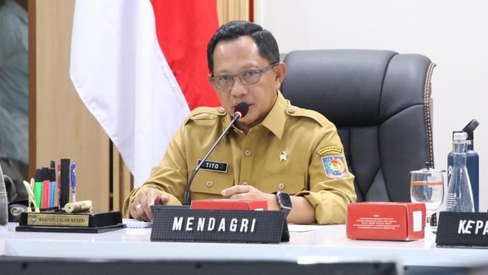 Mendagri Tito Ungkap Alasan Absen Lima Kali dalam Rapat Komisi II DPR