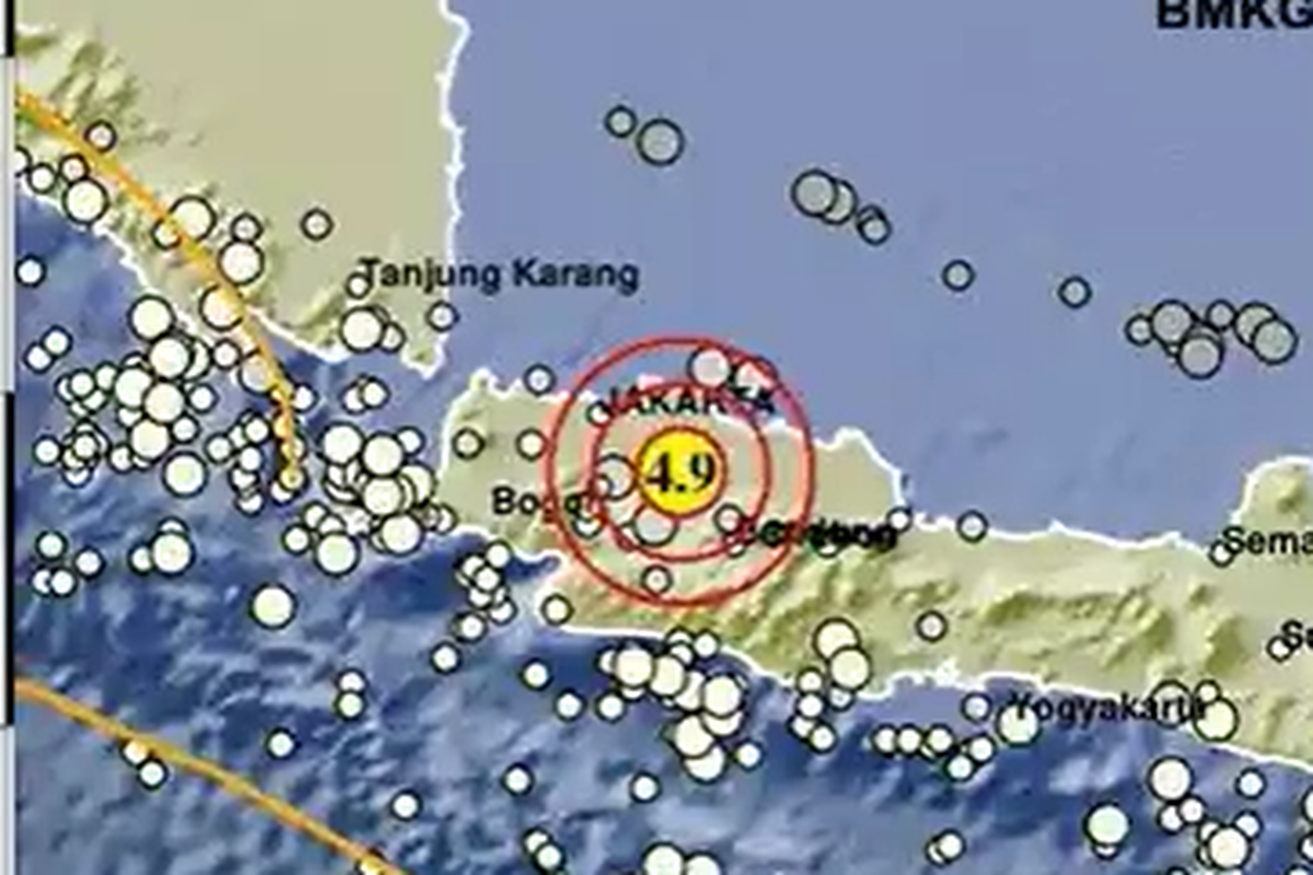 Warga Bekasi sempat panik akibat gempa. Namun BNPB pastikan tidak ada kerusakan maupun korban jiwa. Situasi dilaporkan aman