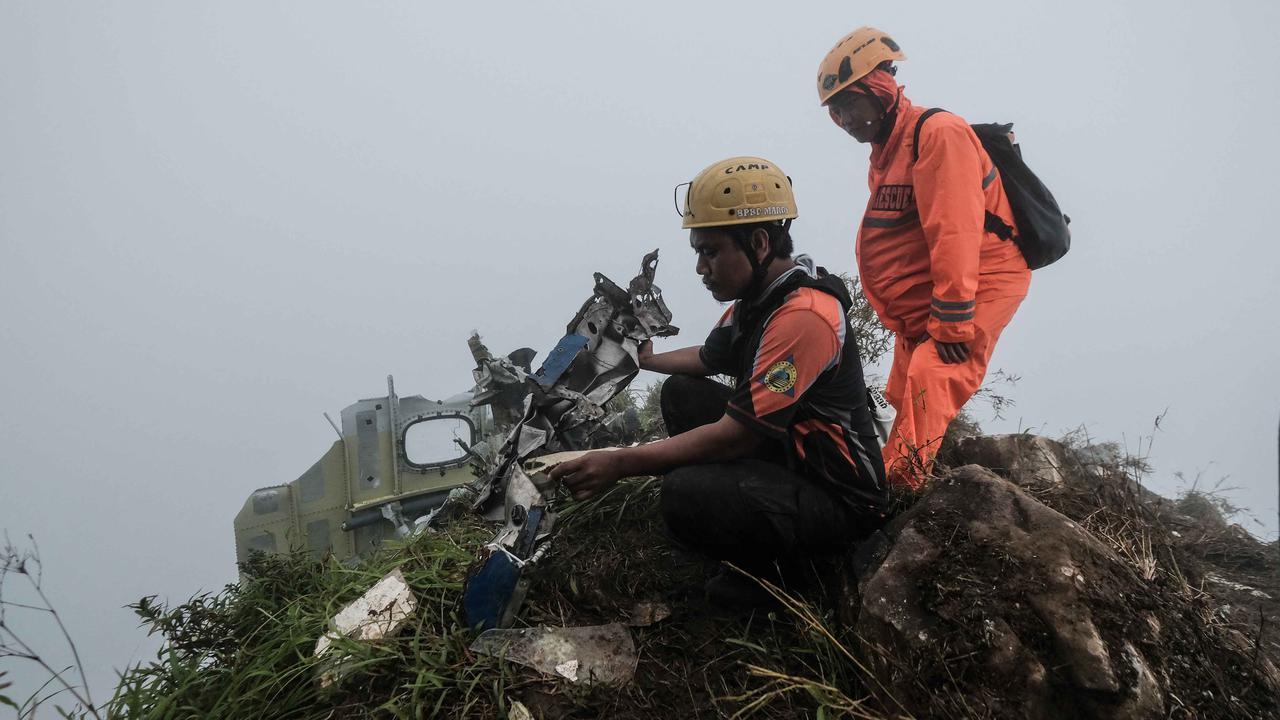Tim SAR Temukan Bagian Tubuh Korban Ketiga Pesawat ATR