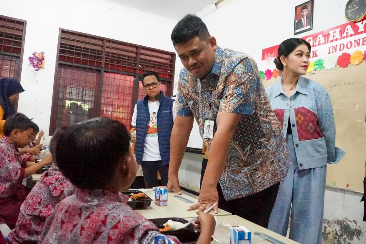 Bobby Nasution Tanggapi Hukuman Siswa SD Belajar di Lantai di Medan: Kontroversi dan Reaksi Publik"