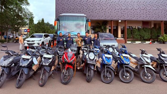 Polisi Amankan 16 Motor dan Satu Bus Tanpa Dokumen di Cilegon, Diduga Terkait Tindak Kejahatan