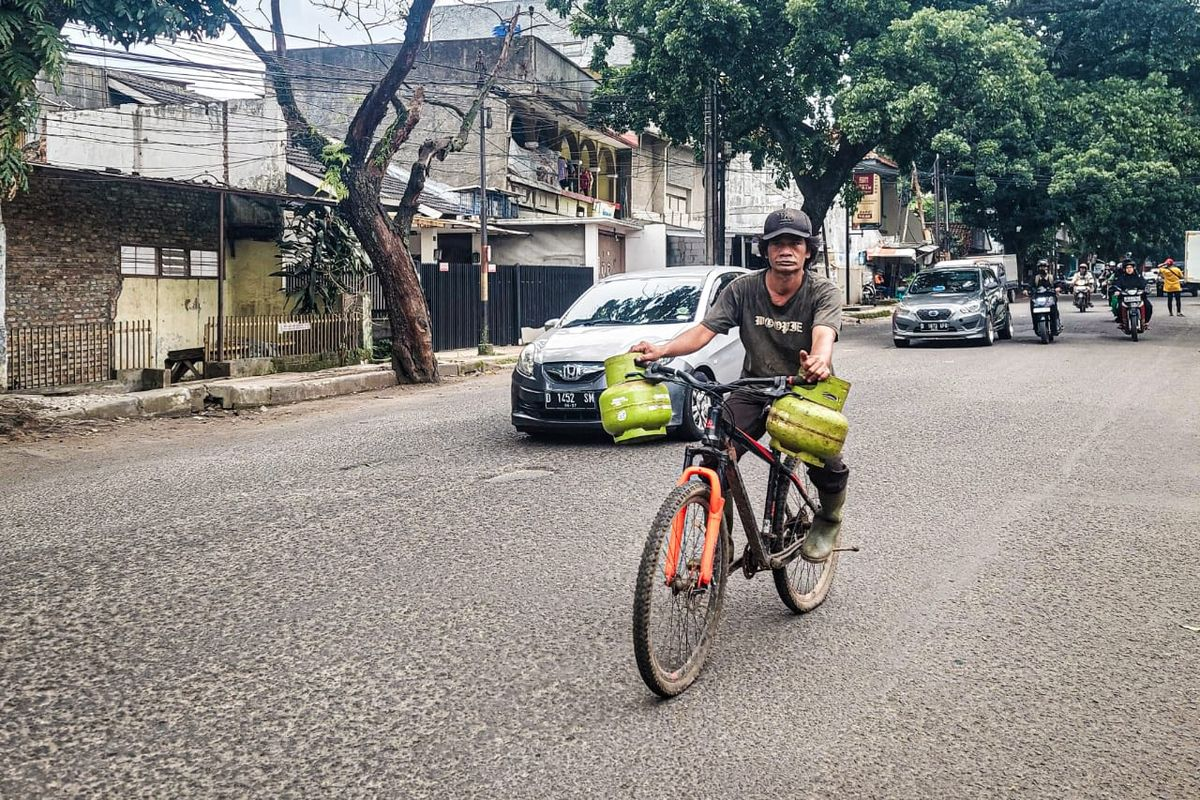 "Warung Kembali Jual Gas 3 Kg, Namun Dibatasi Hanya 2 Tabung Sehari"