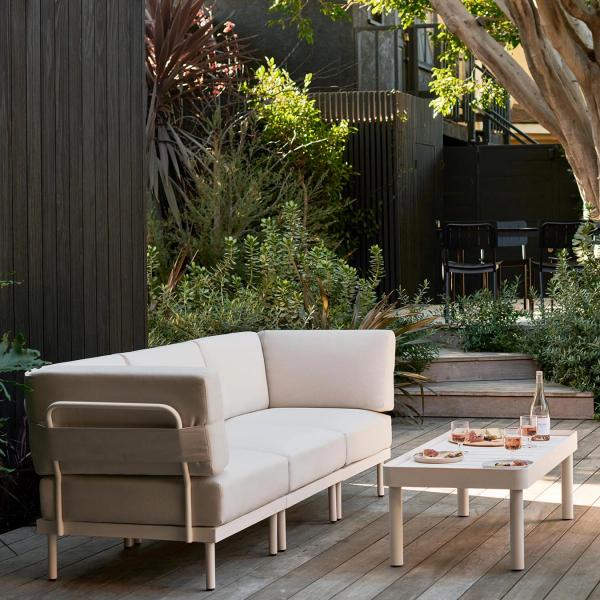relay coffee table design