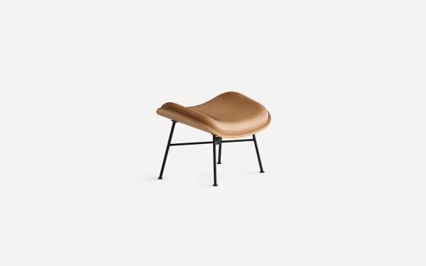 Brown leather ottoman with black metal legs