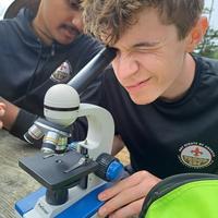 Missing alternative text