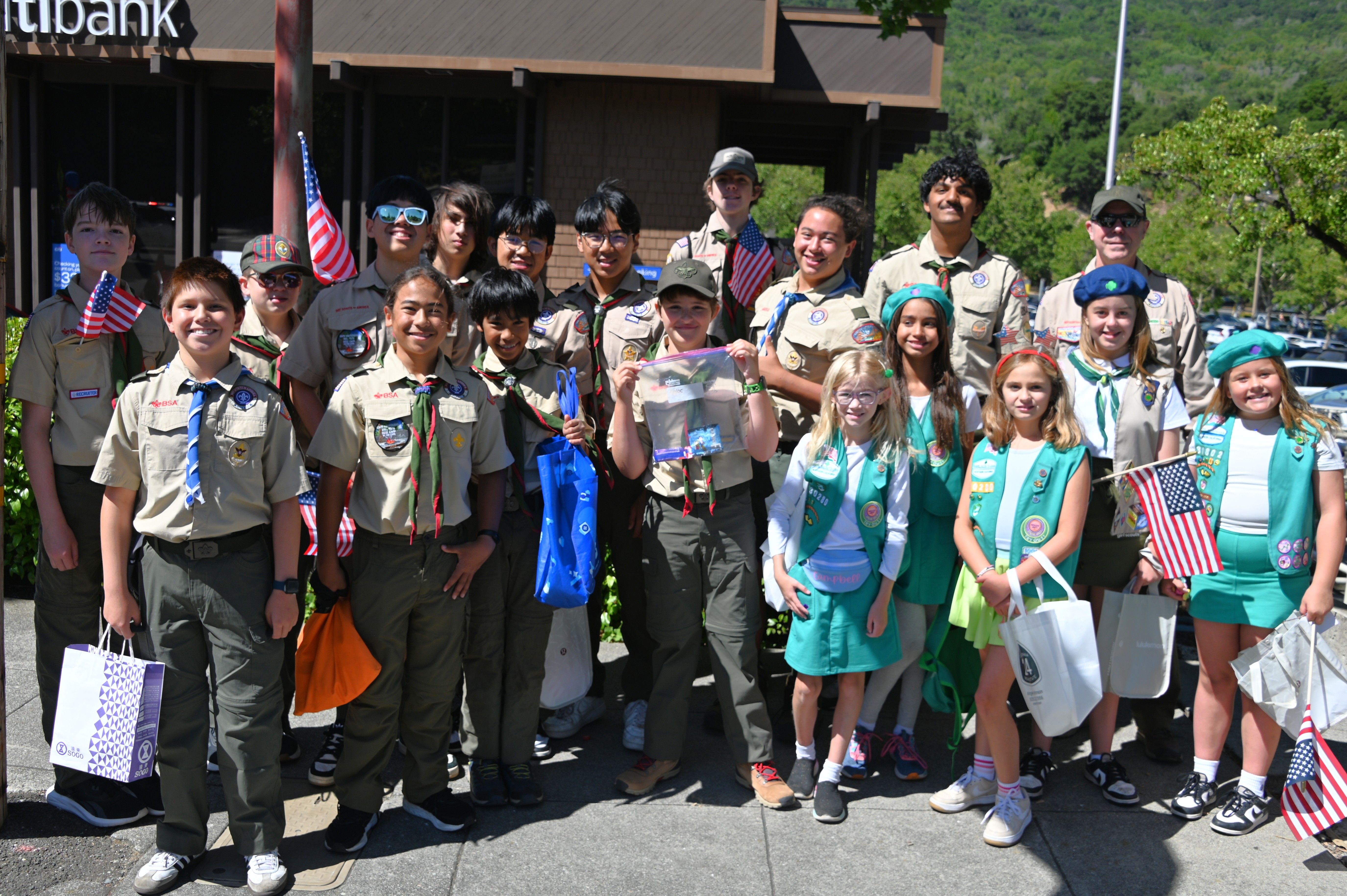 Missing alternative text