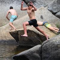 Missing alternative text