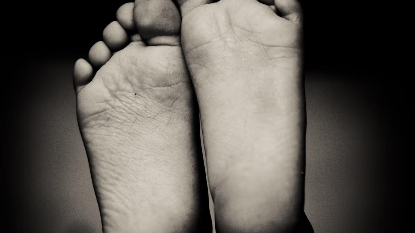 Diabetic Foot Care — guide from The Foot Lab podiatry clinic in Glossop