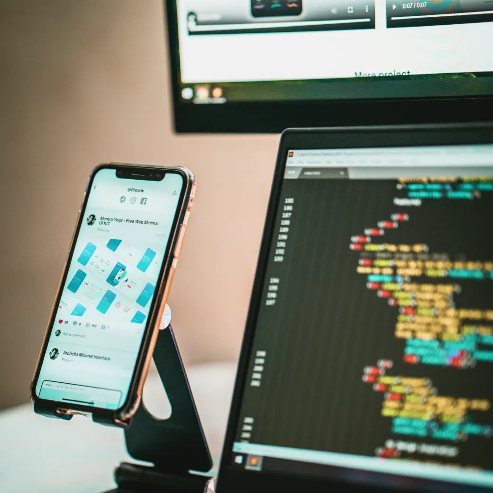 Embracing Composability Choosing The Right Suite Of Headless Services For Customers Needs