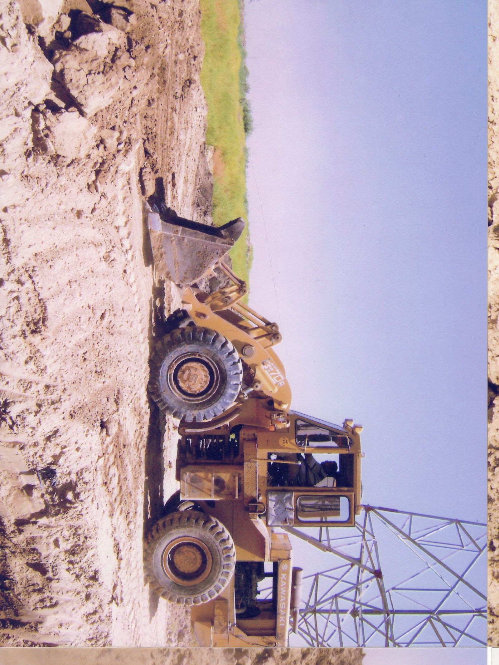 Execution of power-cable laying works for the Zayouna–Al-Ameen 400 kV cable project.