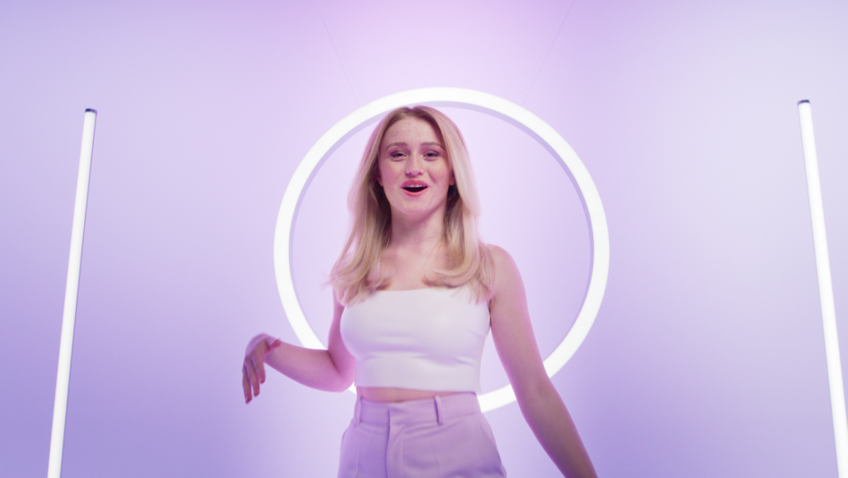 L'Oréal Valo still 6
