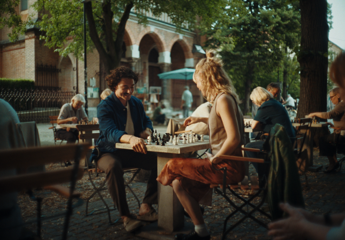 Parship still 15