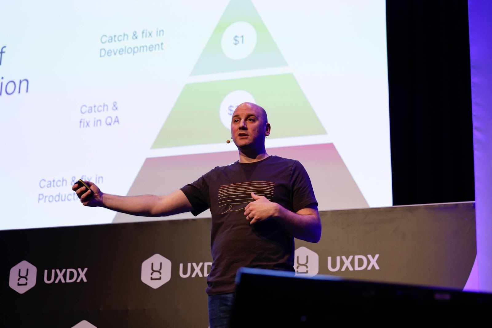 image of Russ Drury from Zeplin, speaking at UXDX Conference EMA 2023
