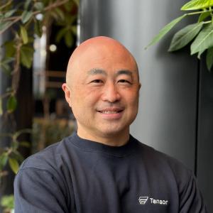 Portrait photo of Akira Shirota