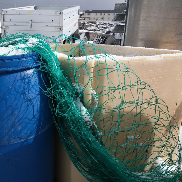 Good waste management in fishing harbours can prevent ocean